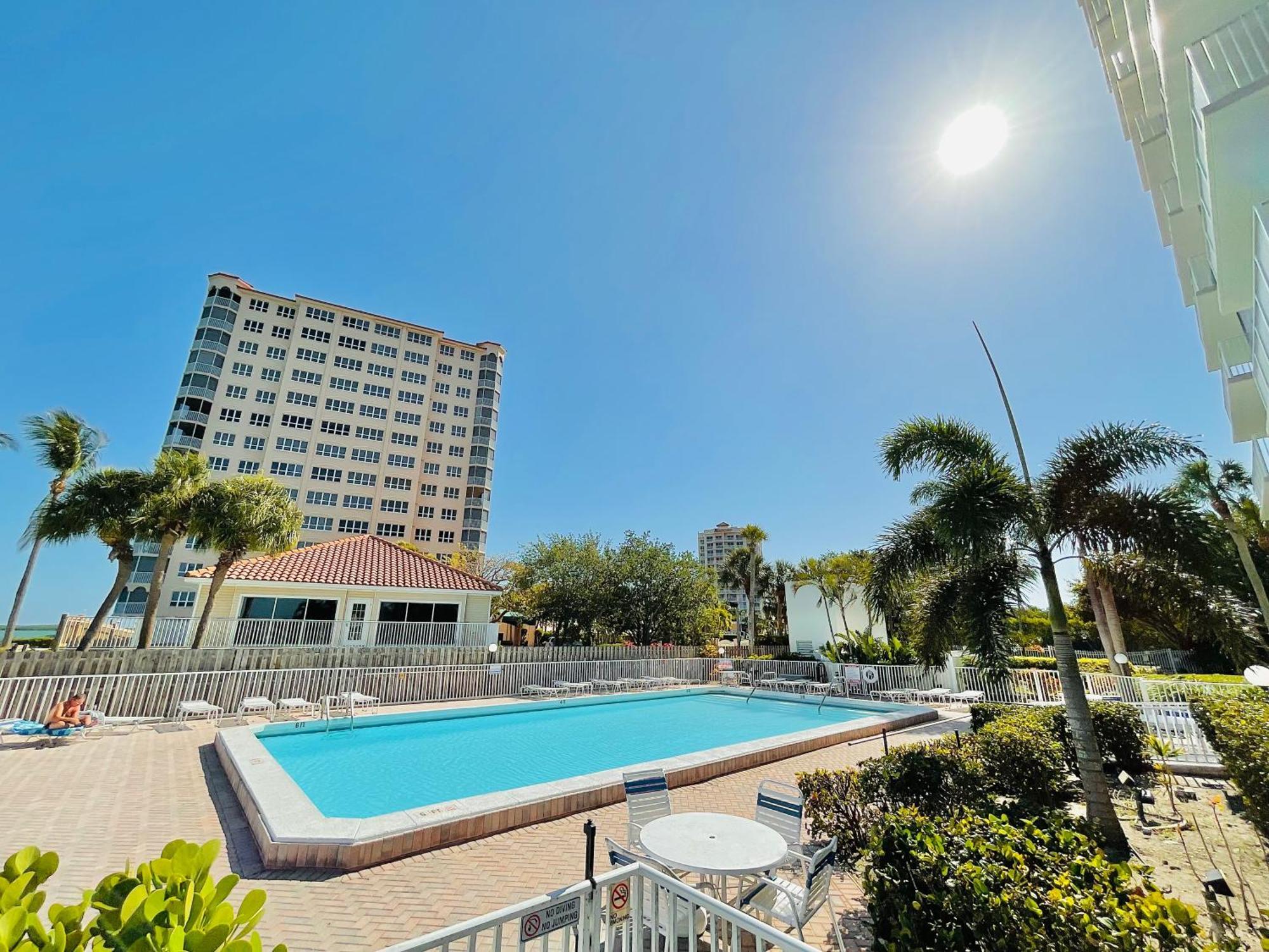 #902 Gulf View At Lovers Key Beach Club Fort Myers Beach Bagian luar foto